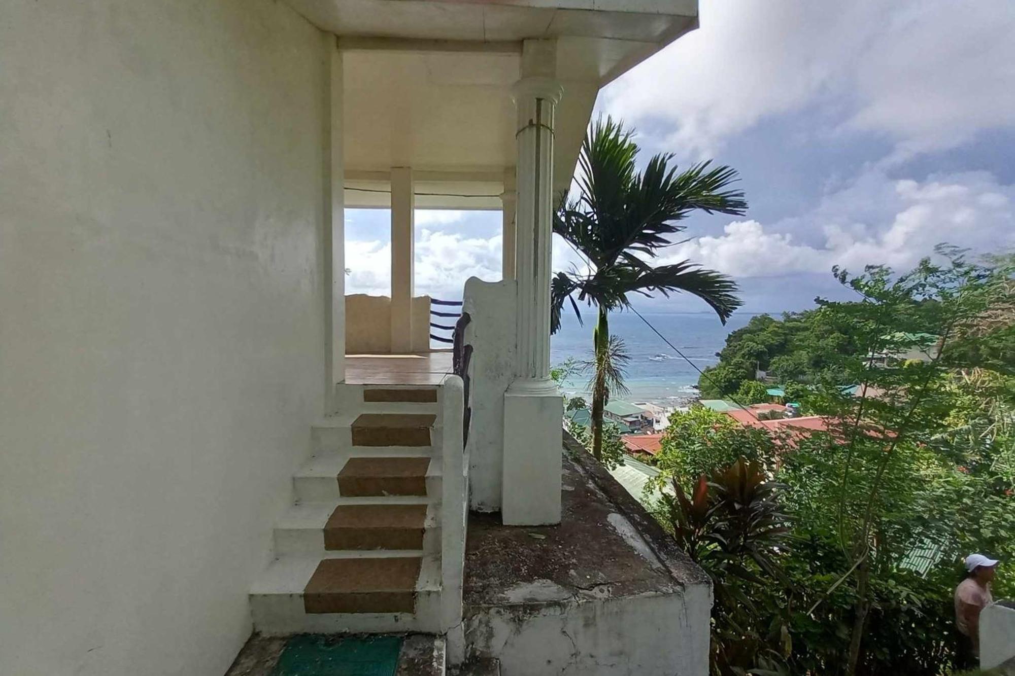 Bellevue Resort Puerto Galera Exterior foto