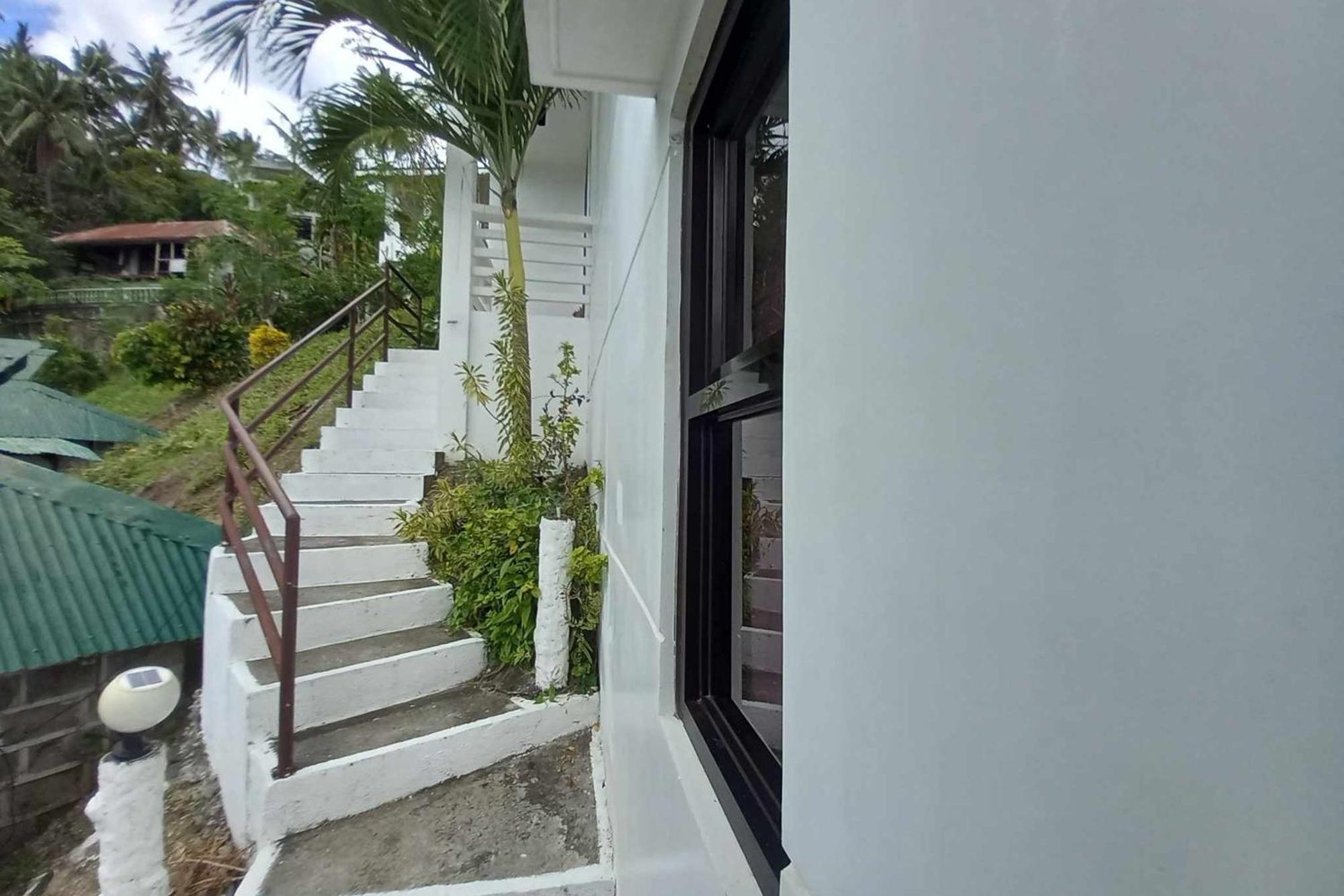 Bellevue Resort Puerto Galera Exterior foto